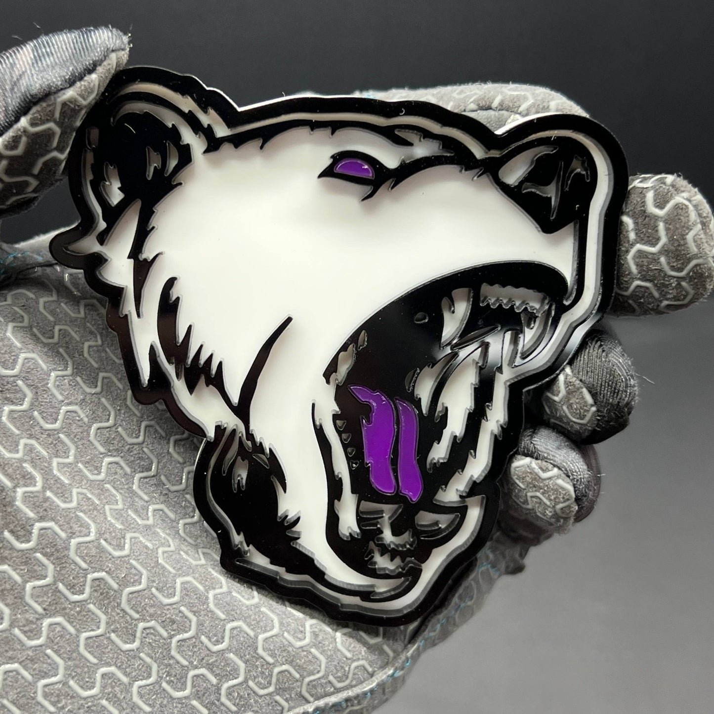 2PCS Angry Bear Emblems – Aggressive 3D Acrylic Car & Truck Fender Badges