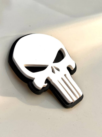 2PCS 18-24 WRANGLER JL GLADIATOR WHITE PUNISHER FENDER EMBLEM BADGE