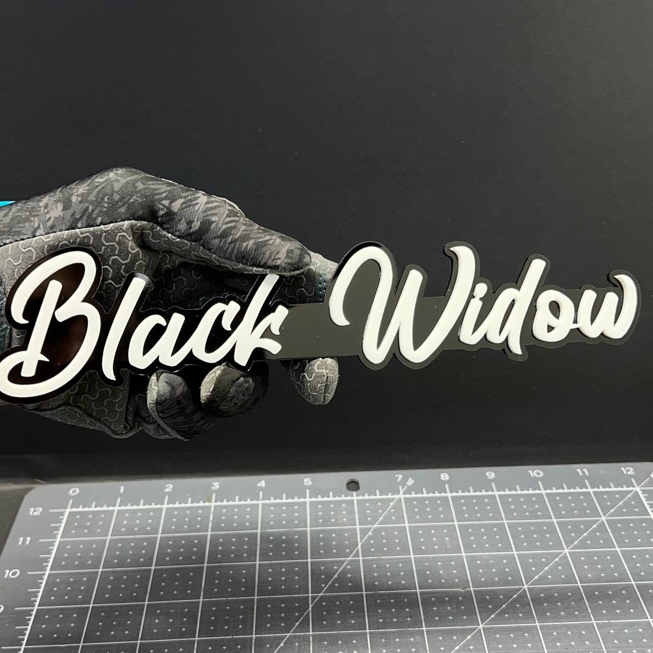 1pc Black Widow 3D Emblem Badge – Multicolor Acrylic Car Fender & Trunk Decal