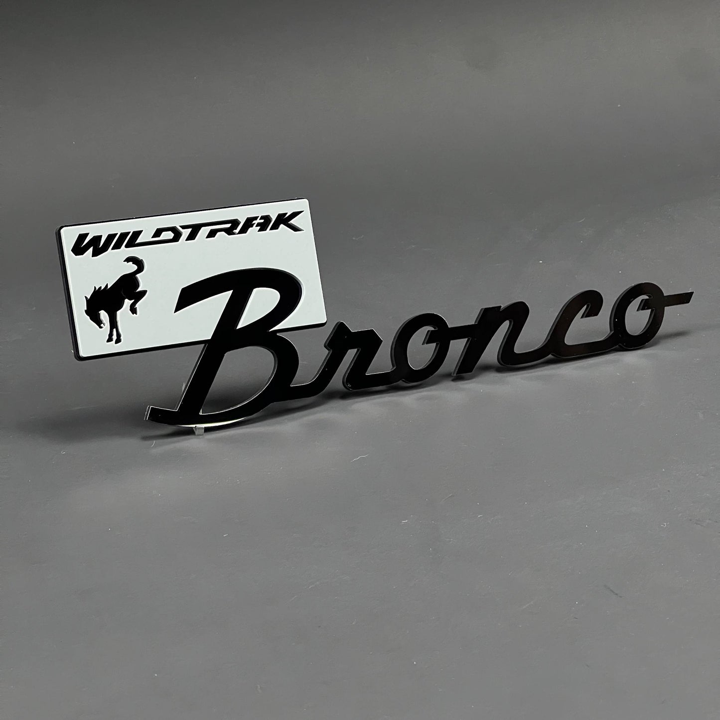 1PC Bronco Wildtrak (Silver) 3D Acrylic Badge - Car Truck Emblem Fender Tailgate Trunk Sticker