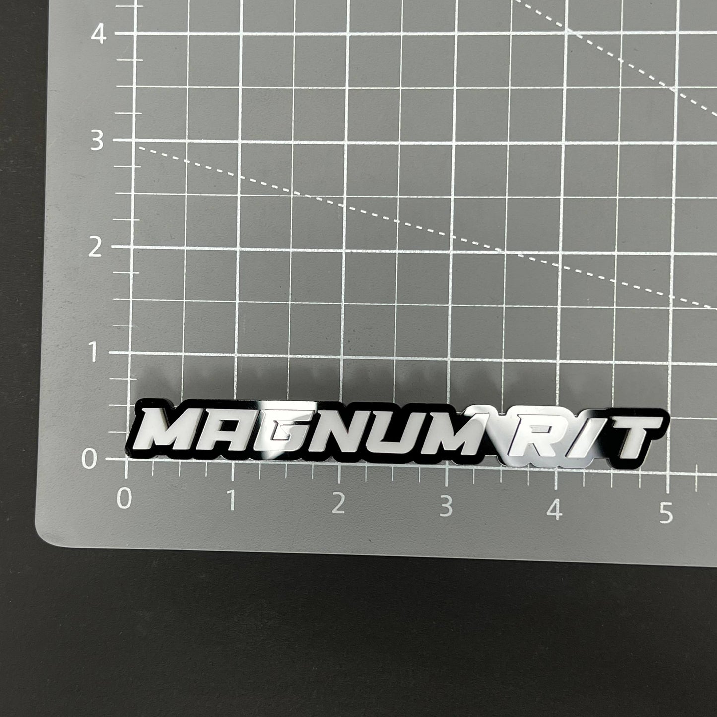 1PC MAGNUM R/T 3D Acrylic Badge - Car Truck Emblem Fender Tailgate Trunk Sticker