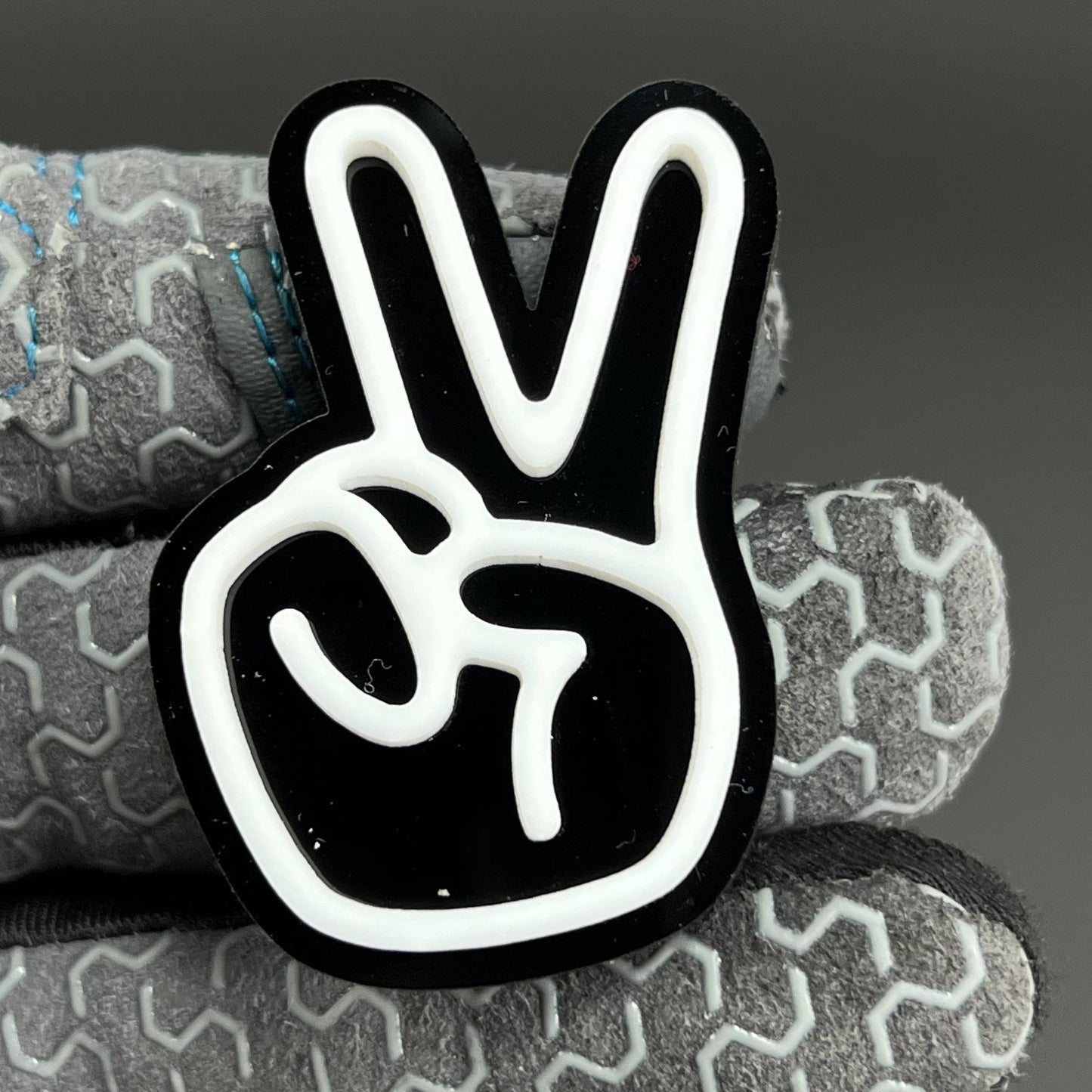 1PC Peace Hand 3D Acrylic Badge - Car Truck Emblem Fender Tailgate Trunk Sticker
