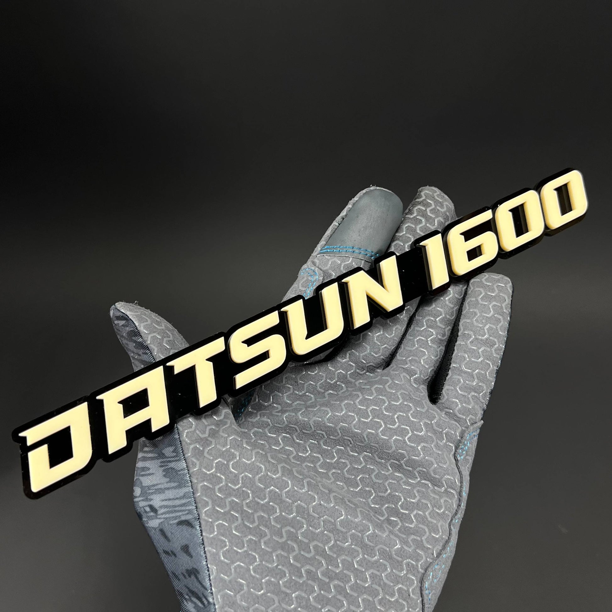 1PC DATSUN 1600 3D Acrylic Badge - Car Truck Emblem Fender Sticker