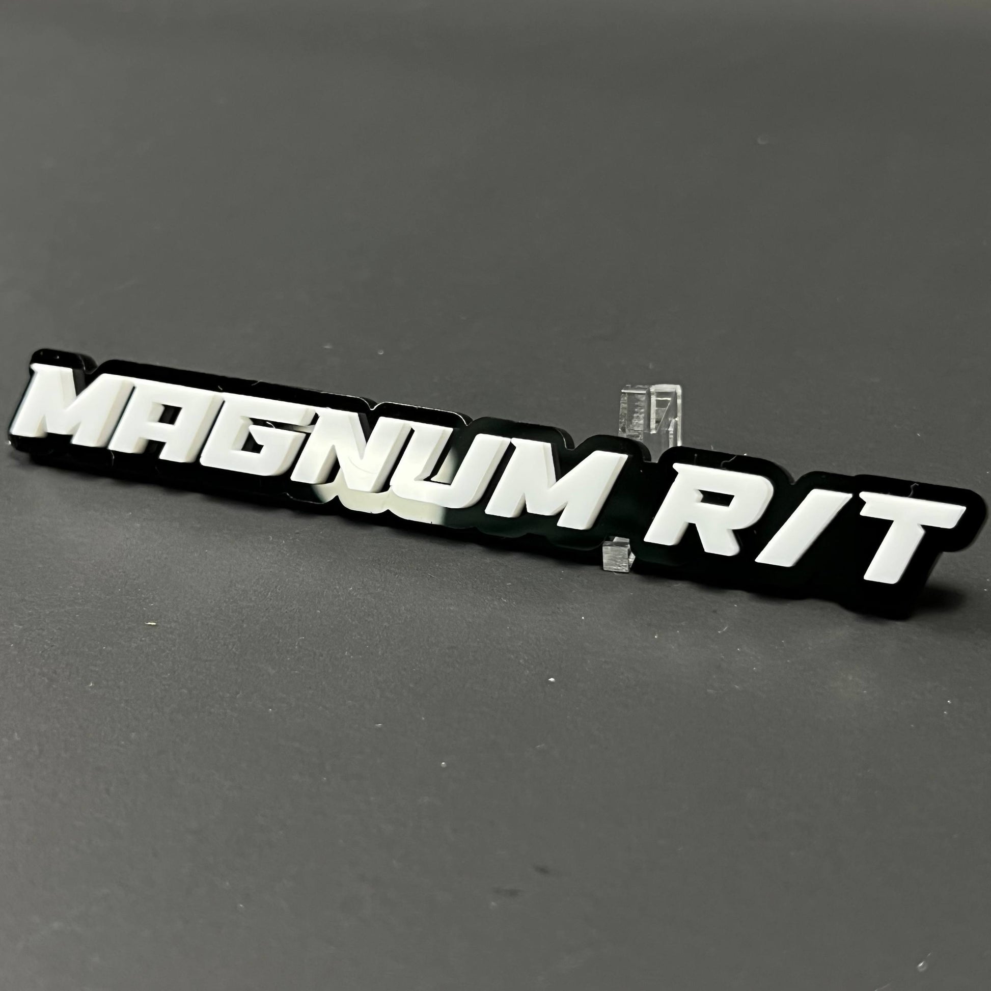1PC MAGNUM R/T 3D Acrylic Badge - Car Truck Emblem Fender Tailgate Trunk Sticker