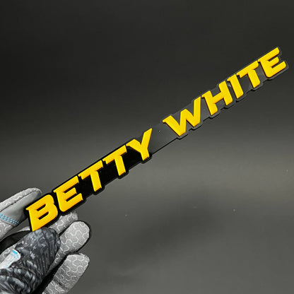 1PC Betty White 3D Acrylic Badge - Car Truck Emblem Fender Sticker